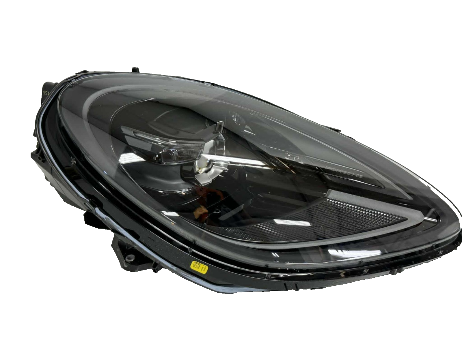 2022 - 2026 Porsche Macan PDLS Adaptive Headlight RH Passenger 95B941078S