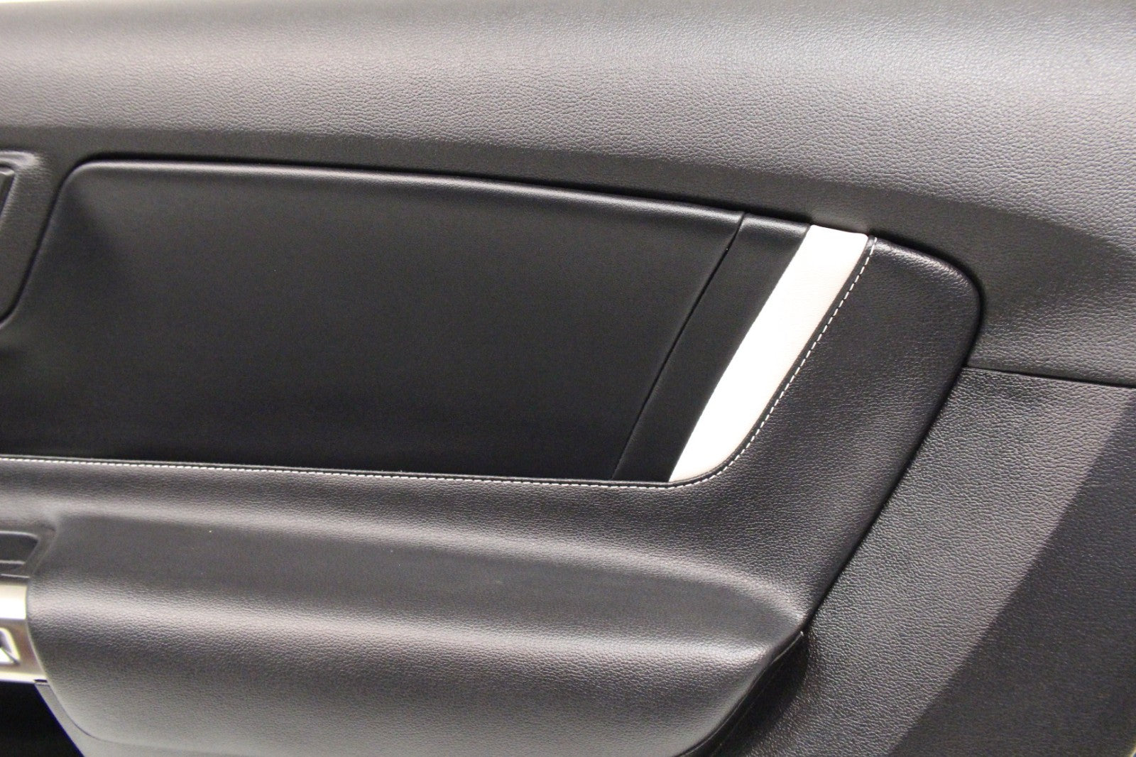 2015 - 2023 Ford Mustang GT500 RH Passenger Door Trim Panel OEM KR3V-6323942-AM