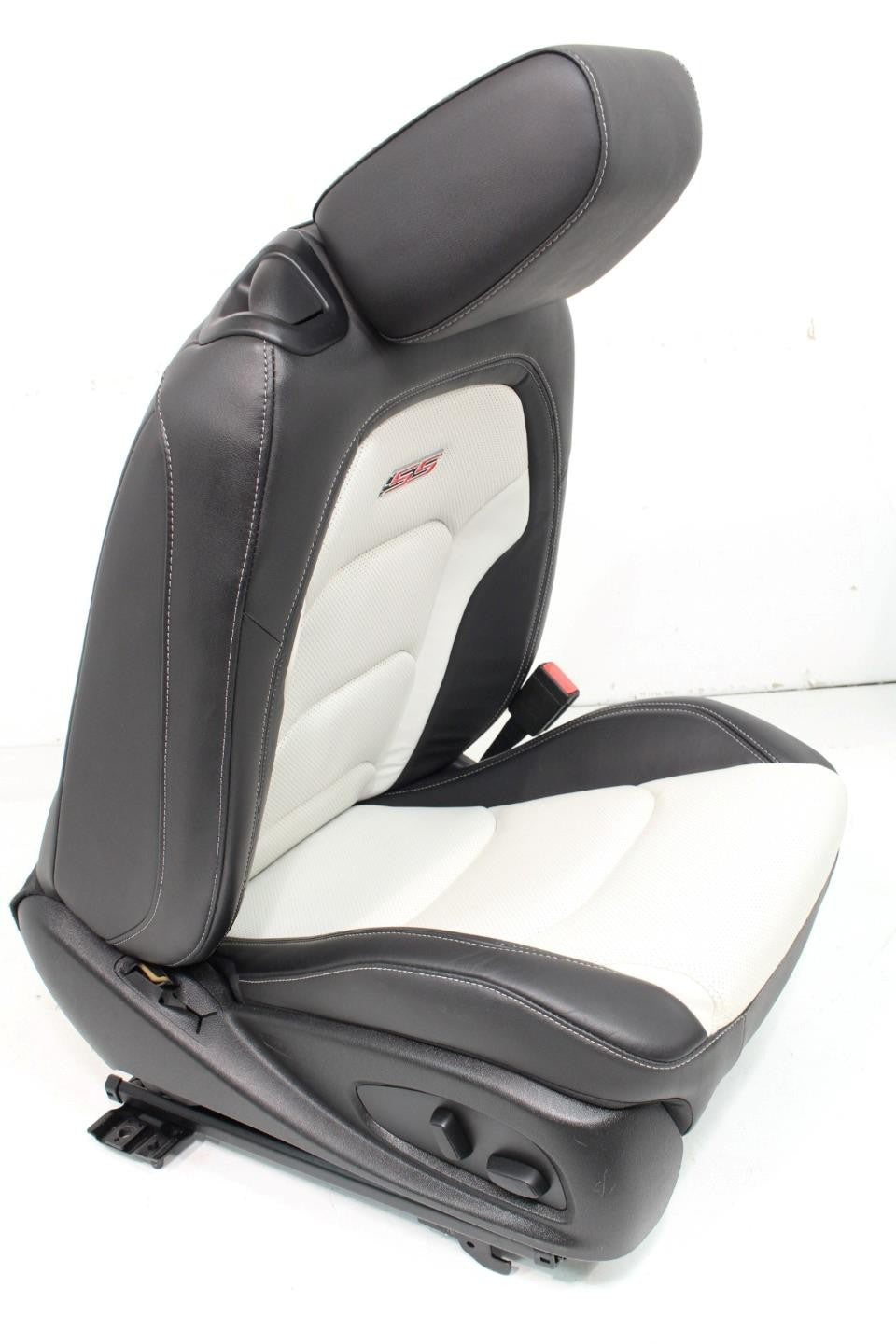 Chevy Camaro Seats SS WHITE 2024 2023 2022 2021 2020 2019 2018 2017 2016