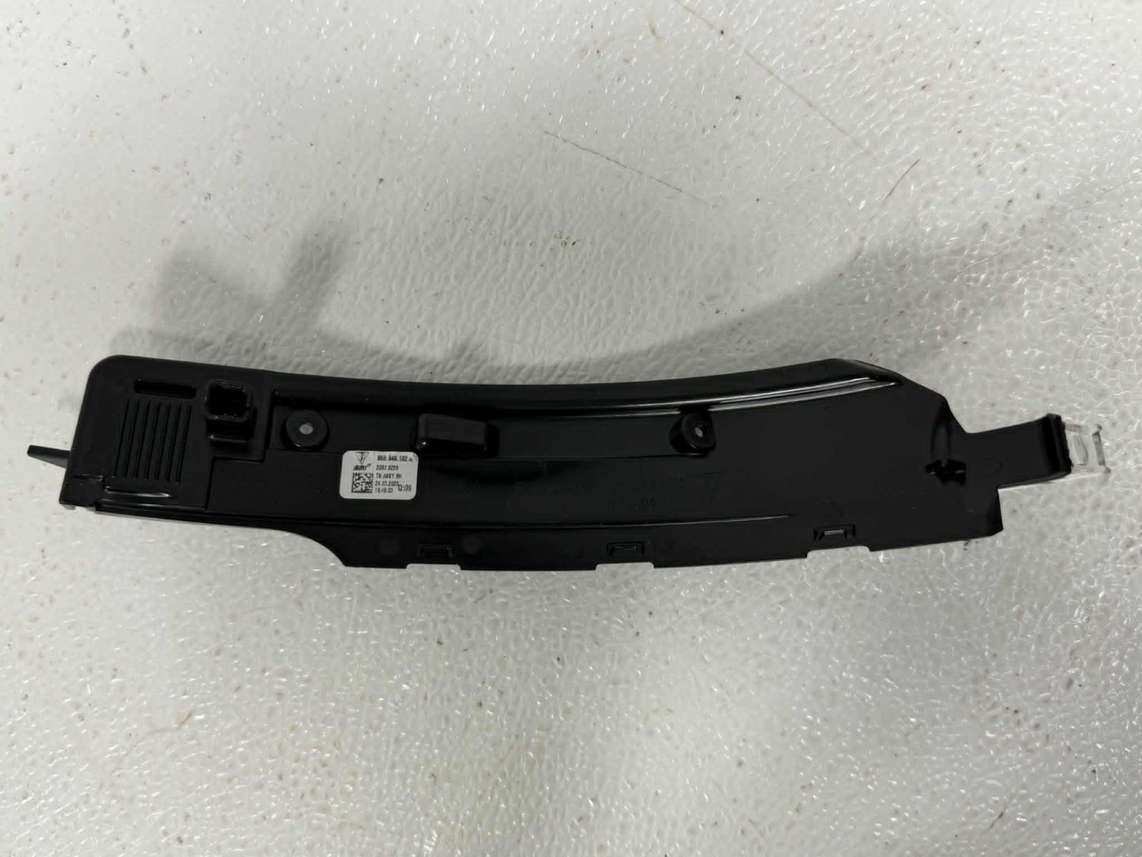 Porsche Macan Right Side Turn Signal Assembly GENUINE 95B949102G