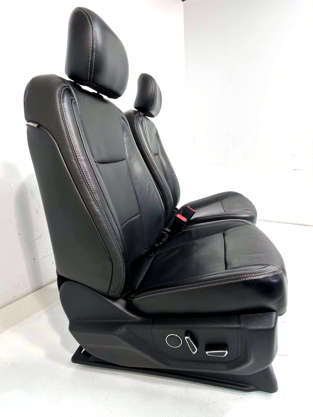 2017-2022 Ford Super Duty Lariat Front Seats, Black Leather Heat Ventilated