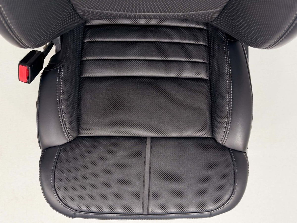2021 - 2026 F-150 Super Duty Platinum Front Seats, Black Leather Gray Massaging