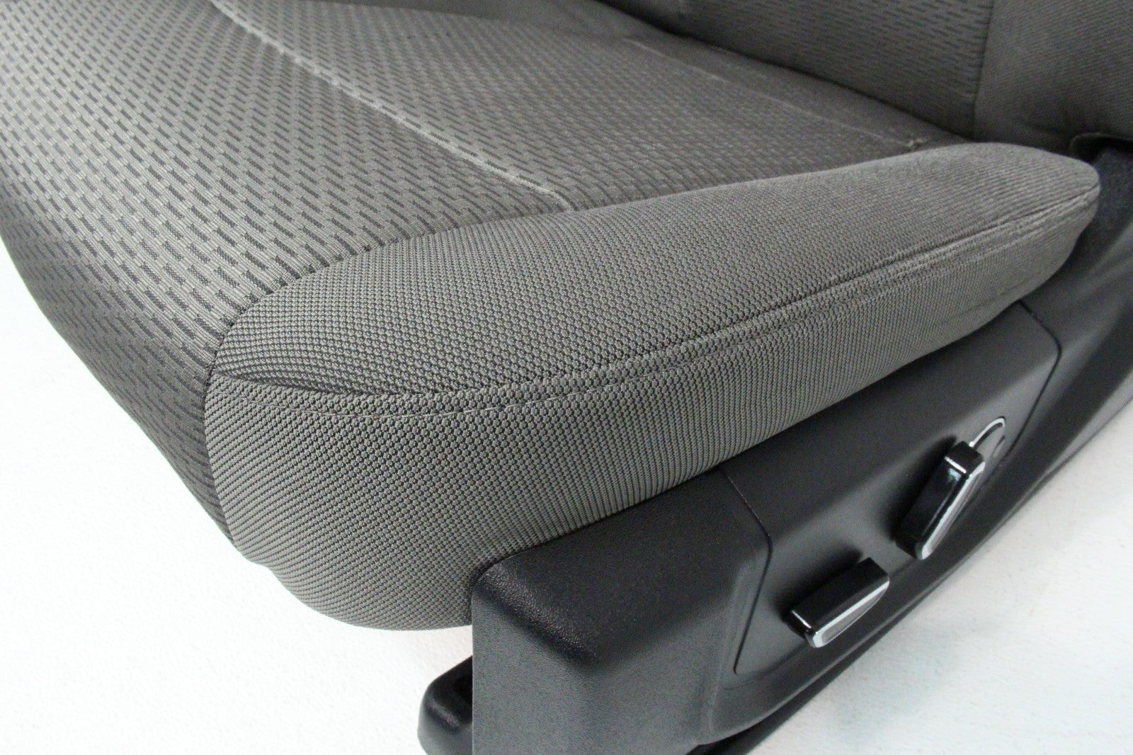 2015 - 2022 Ford F150 Super Duty Front Seats, XLT Power Earth Gray Cloth Heated