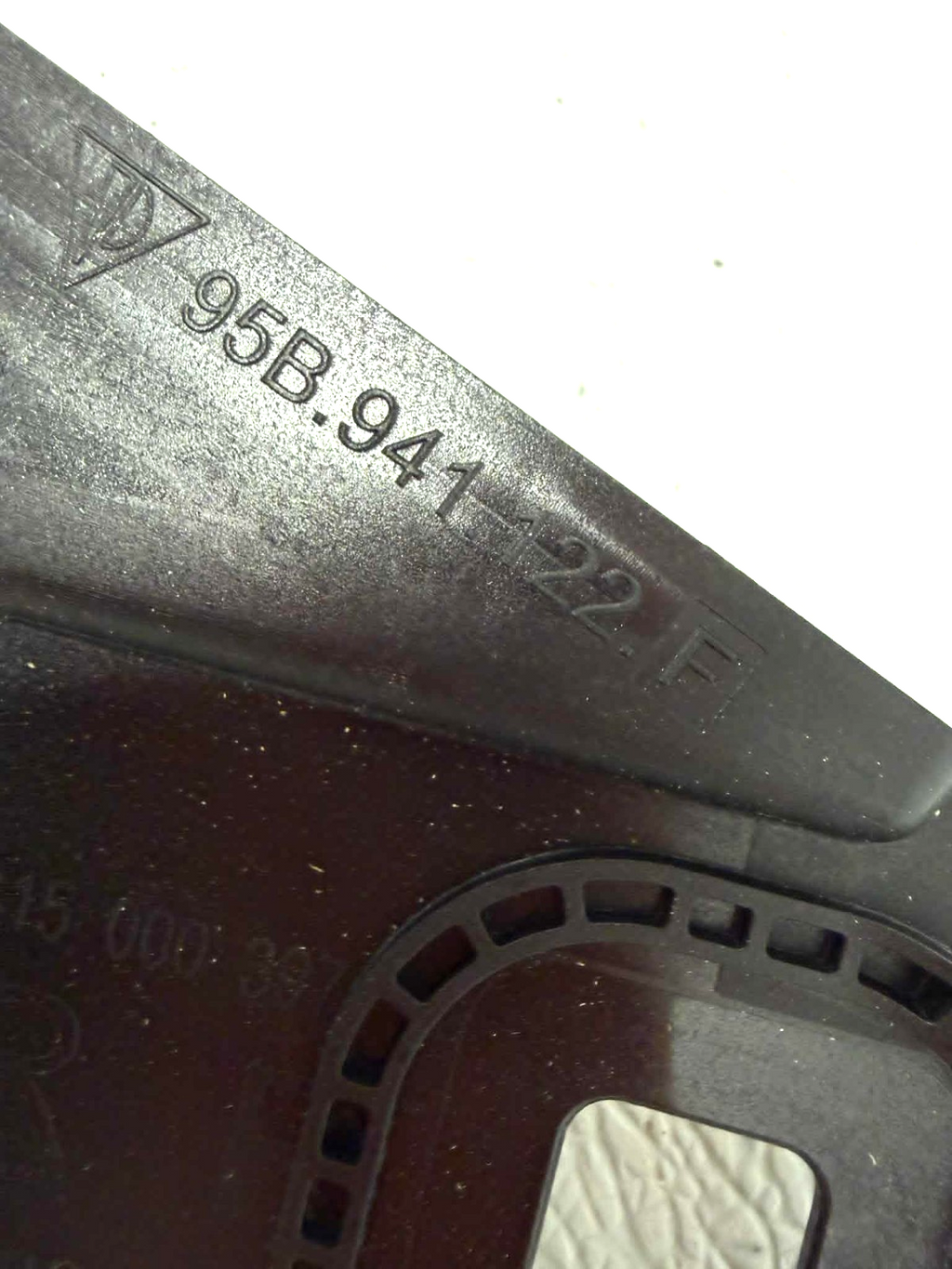 2019-2026 Porsche Macan Front Right Headlight Bracket Retaining Plate 95B941122F