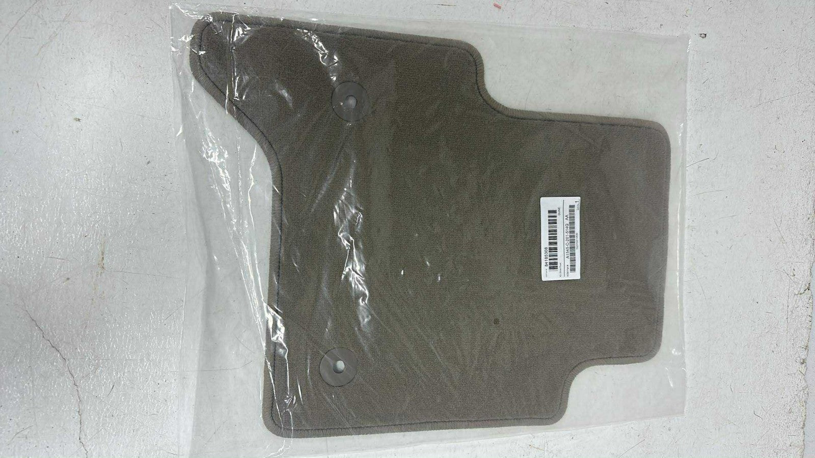 2014 - 2018 GMC Yukon Chevy Tahoe SUV OEM Floor Mat Set, Dune Carpet Crew Cab