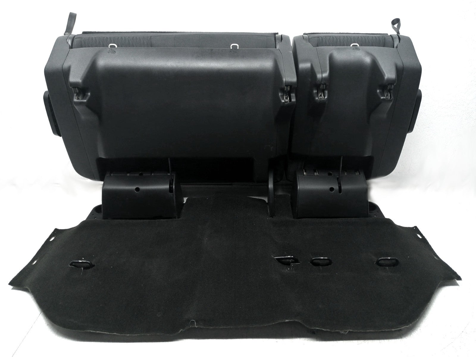 2015-2020 GMC Yukon XL Chevy Suburban 2nd Row Middle Bench Seat, Black Cloth OEM