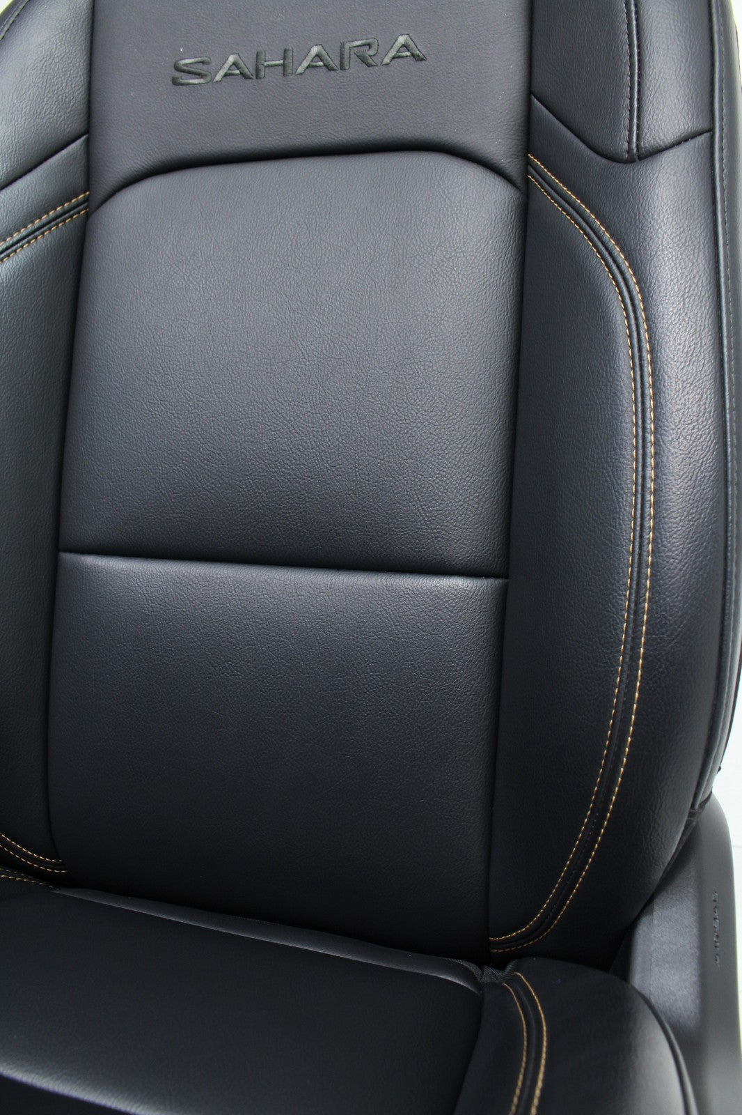 18-25 Jeep JT Gladiator JL Wrangler Seats Sahara Black Heated Leather ZERO MILES