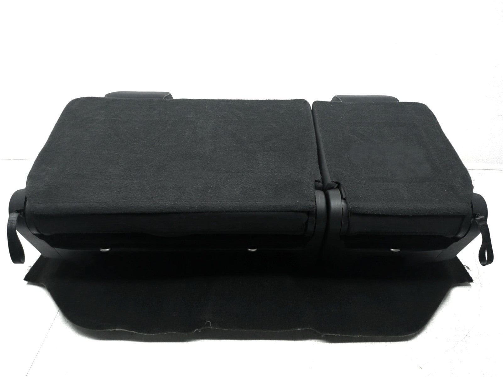 2015-2020 GMC Yukon XL Chevy Suburban 2nd Row Middle Bench Seat, Black Cloth OEM