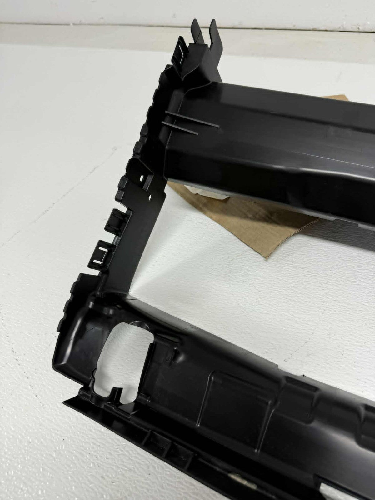 2015-2026 Porsche Macan Rear Radiator Support Air Duct Guide OEM 95B121707F