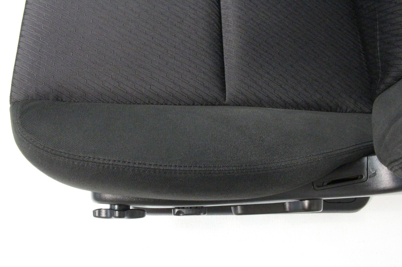 2007 - 2014 GM Silverado Tahoe Suburban Front Seats, LT Powered Black Cloth OEM