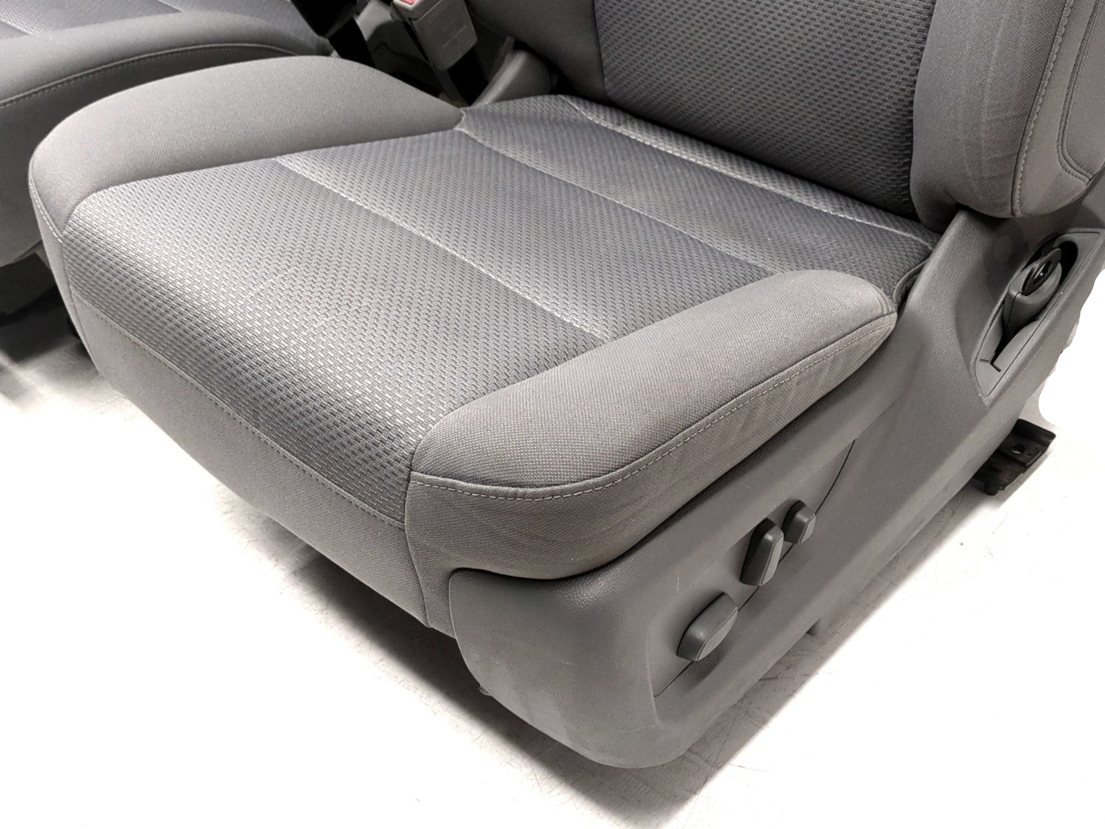 2014 - 2019 Sierra Silverado Front Seats, LT SLE Gray Cloth w Power Driver