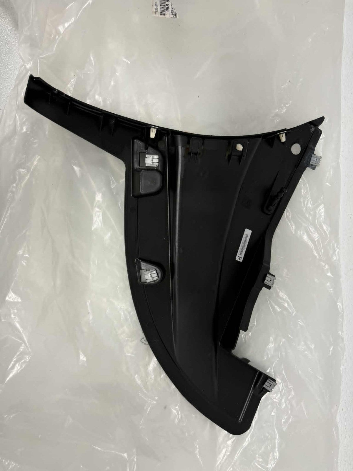 15-26 Porsche Macan Right Passenger Radiator Support Splash Shield 95B825102G