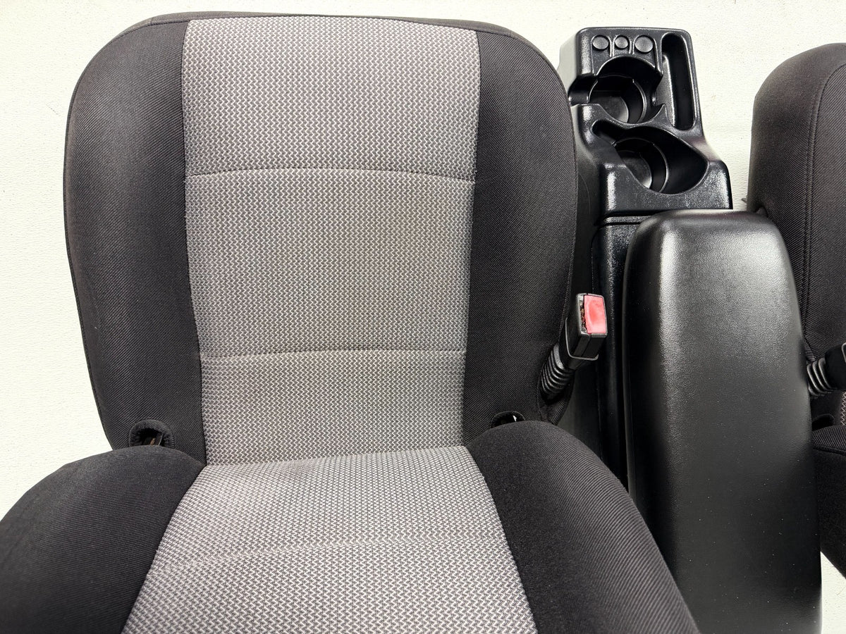 1998 - 2009 Ford Ranger Front Seats & Console, Black Gray Cloth , Extended Cab