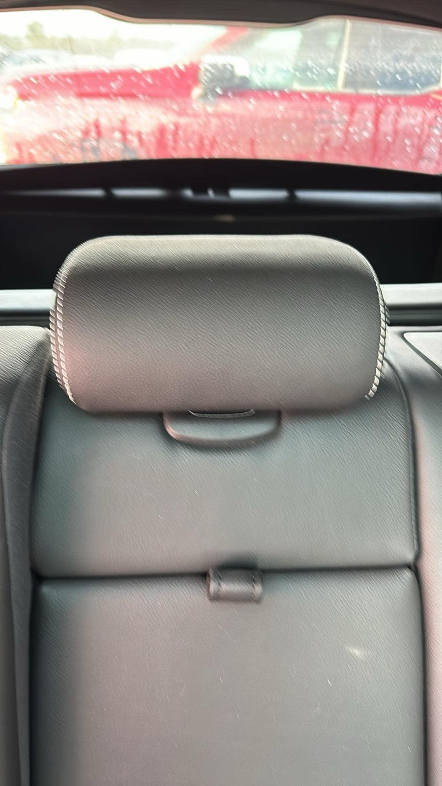 2018-2023 Range Rover Velar Rear Headrest Set, Outer & Inner, Ebony Leather L560