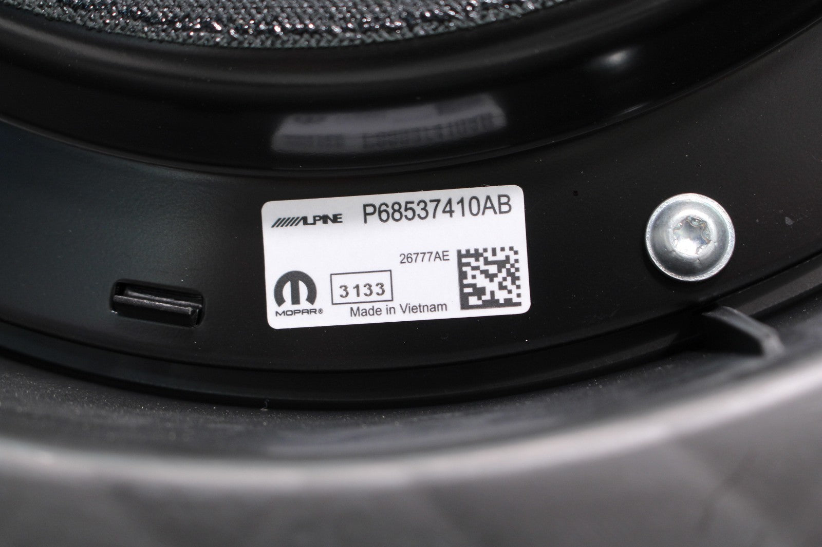 2025 - 2026 Ram 1500 Alpine OEM Subwoofer Speaker & Enclosure Mopar 68532272AC