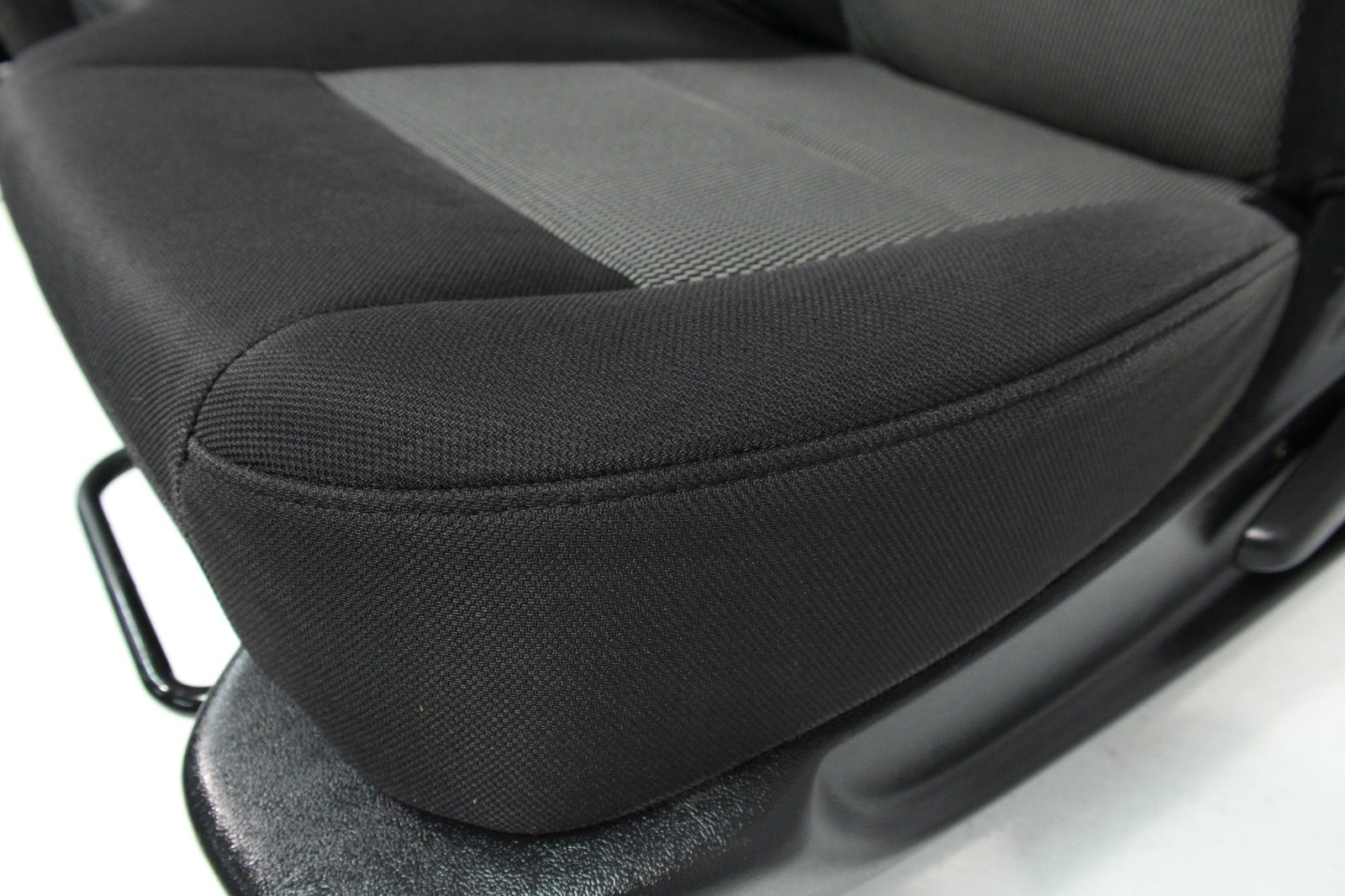 1998 - 2009 Ford Ranger Seats, 60-40 Split Bench, Black Gray Cloth, Extended Cab