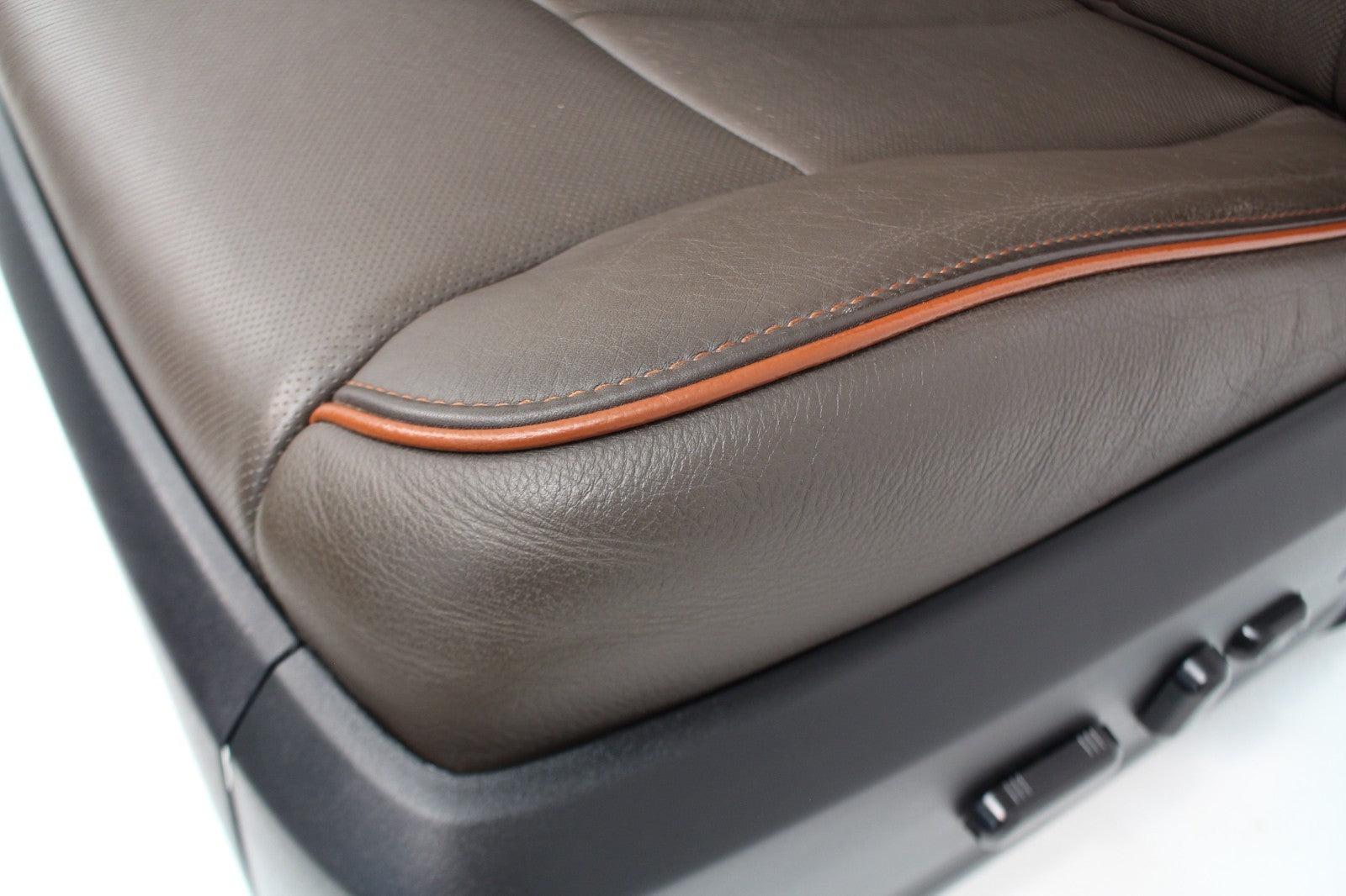 2015 - 2017 Ford Expedition King Ranch Front Seats, Mesa Brown Leather Heat Cool