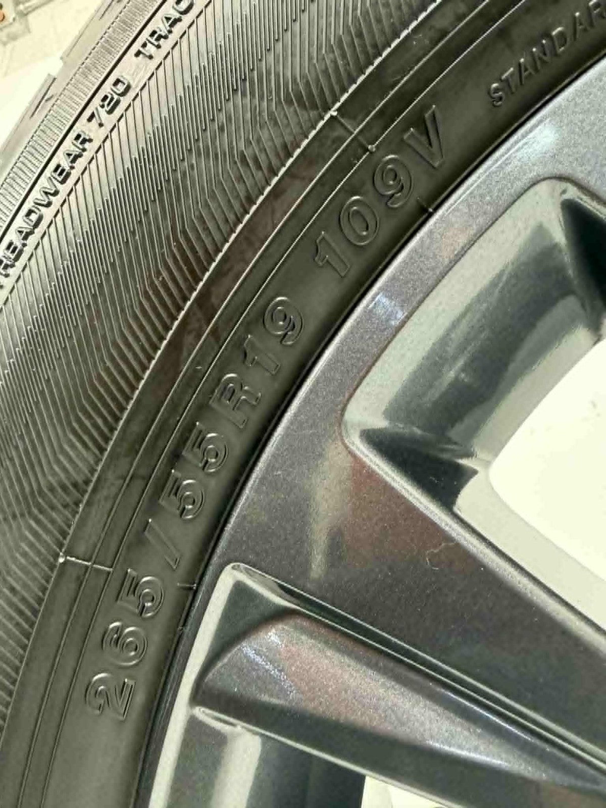 19" Lexus GX460 OEM Wheels Set 4 Dark Gray Sport Design Yokohama Tires 265/55R19
