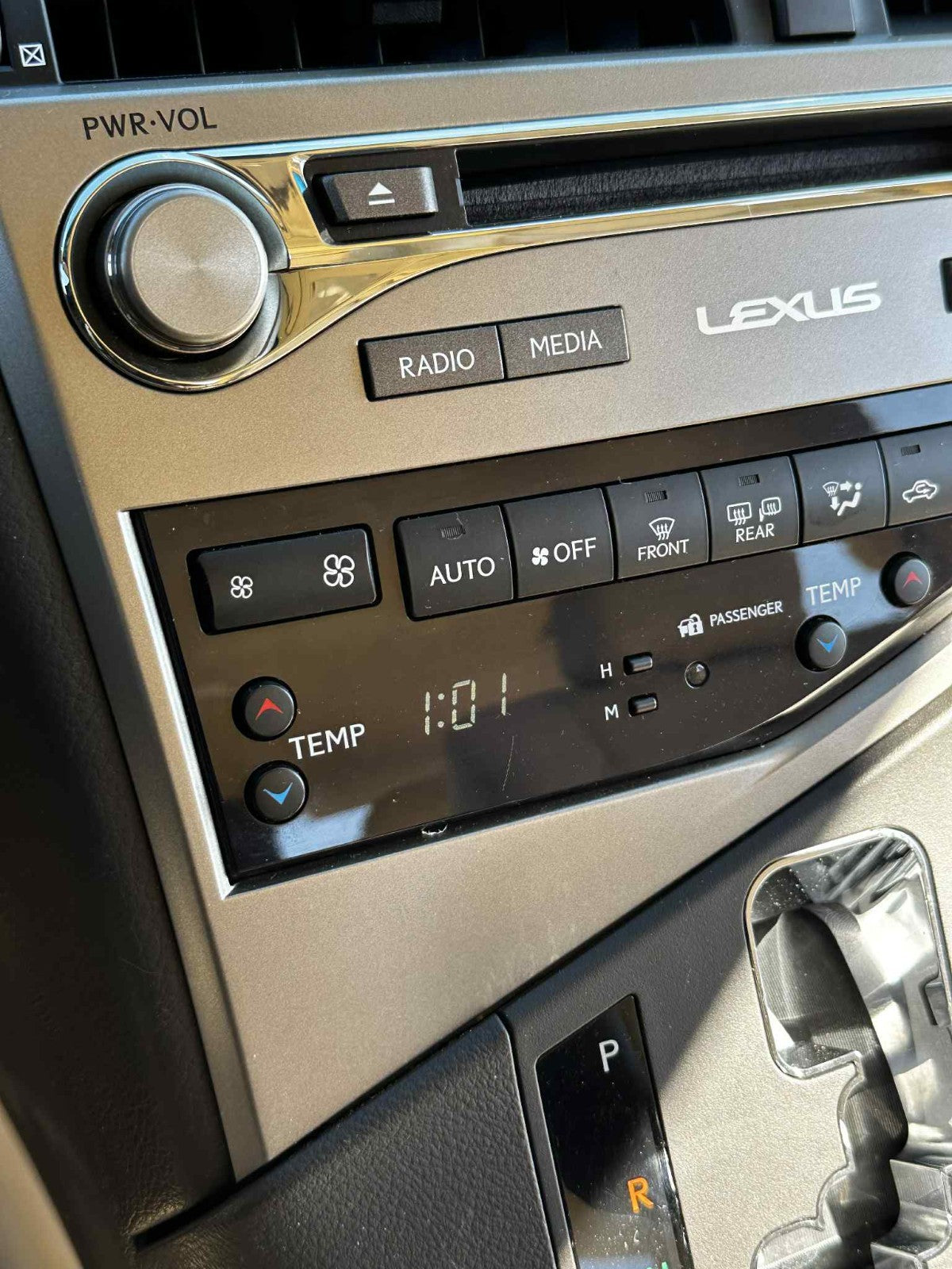 13 - 15 RX350 Factory OEM Radio & Climate Control 86140-OE012 FM