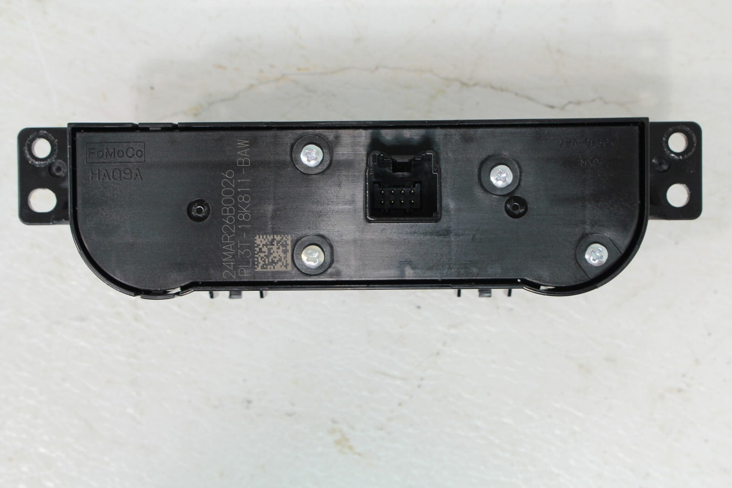 OEM Media Radio Control For Ford F150, F250, F350 PL3T-18K811-BAW