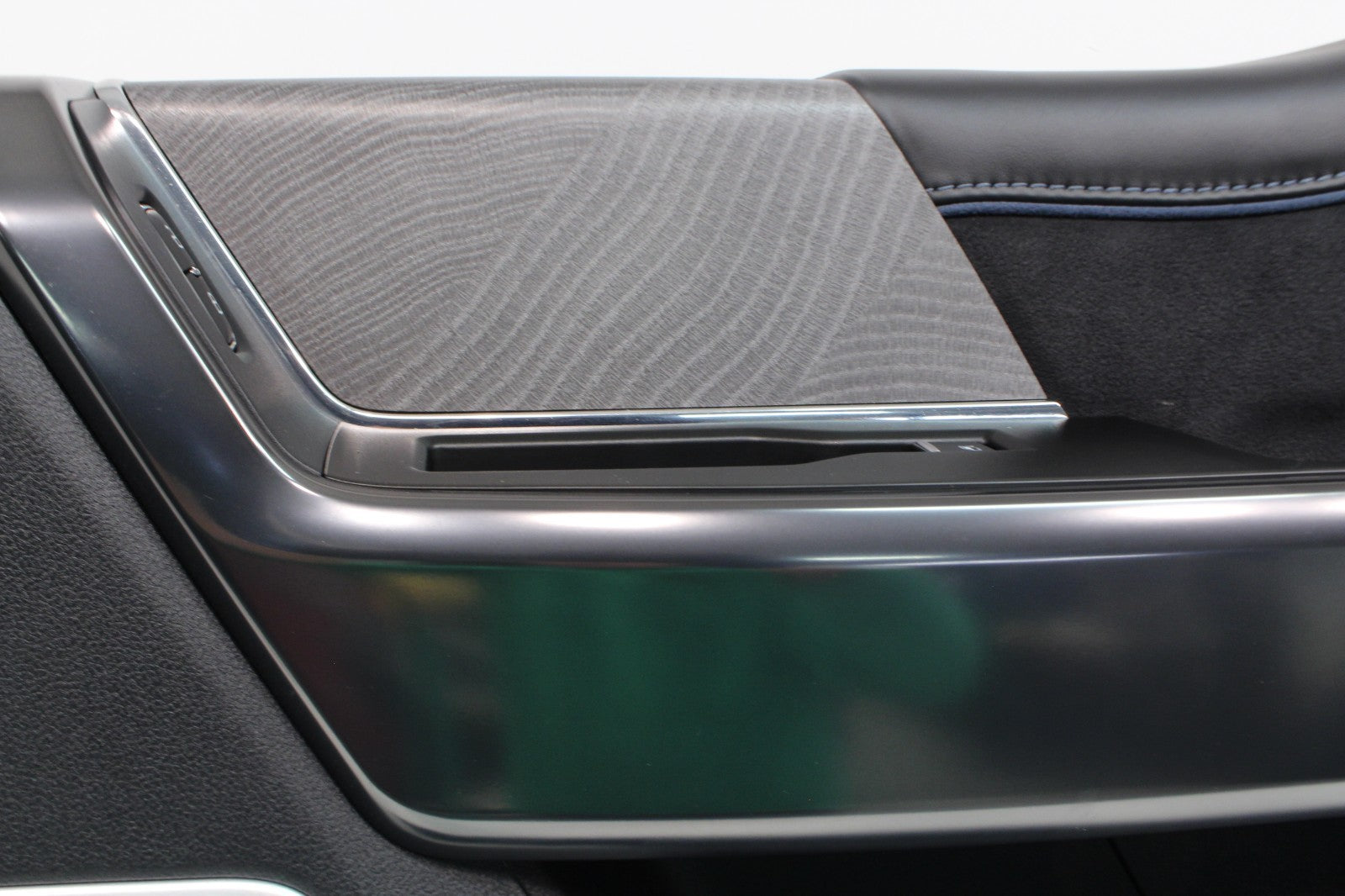 2023-2026 Ford Super Duty Platinum Front Door Panels Set | Black Onyx & Blue OEM