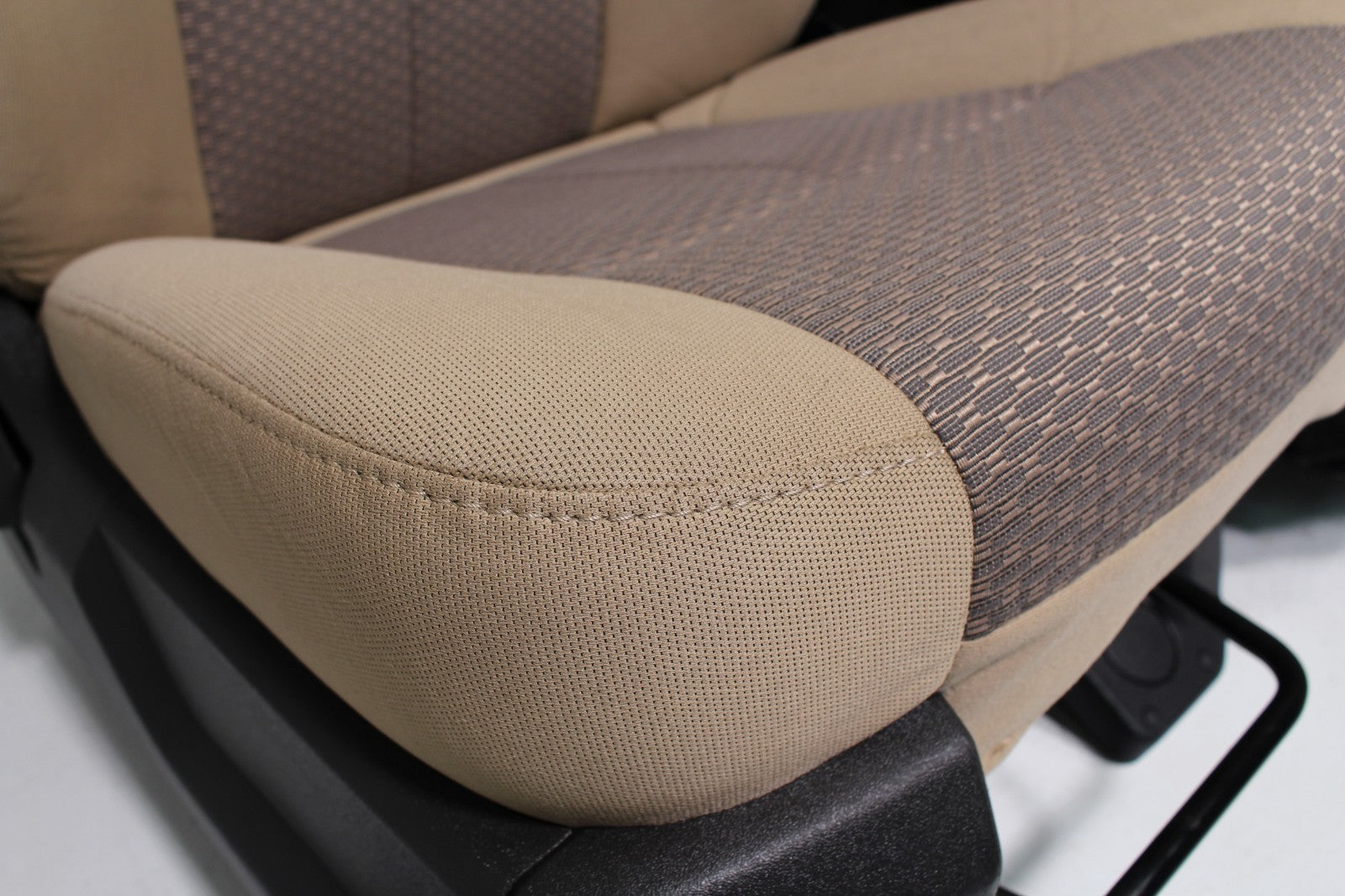 2011 - 2016 Ford Super Duty Front Seats, Adobe Tan Cloth 40/20/40 Split Bench