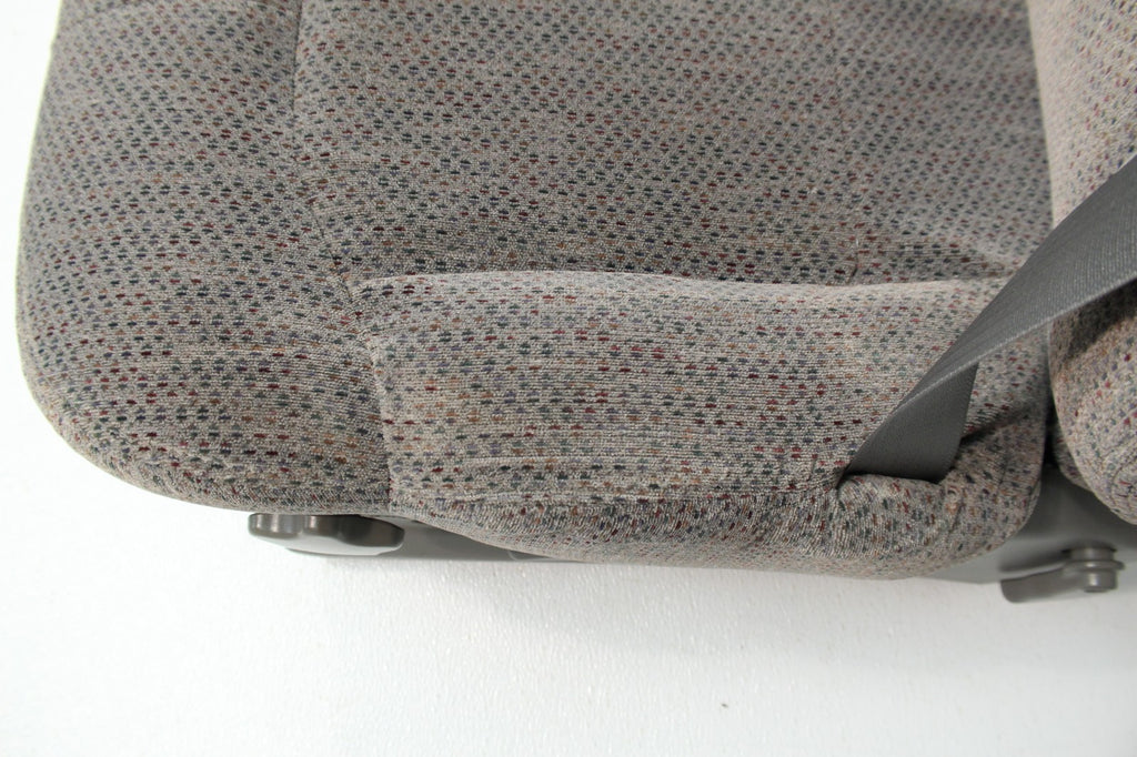 1999 - 2006 GM Sierra Silverado Front Seats, Manual Gray Cloth 40-20-40 w/ Entry