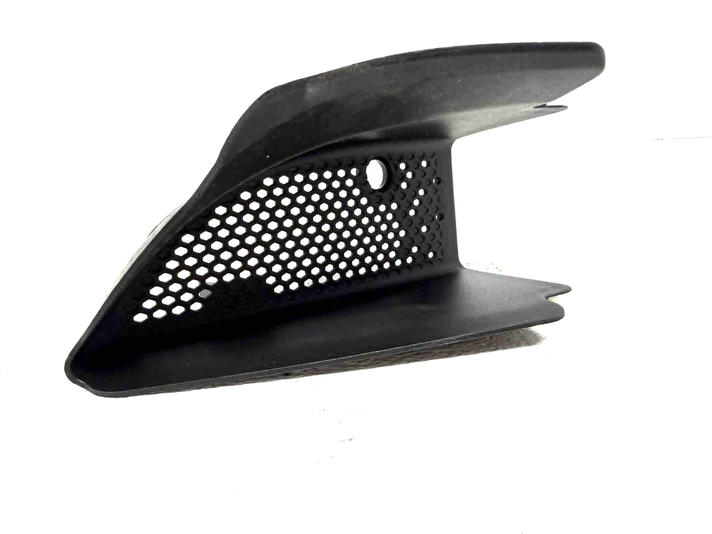 2019-2026 Porsche Macan Front Right Radiator Support Air Duct Guide OEM 95B12170