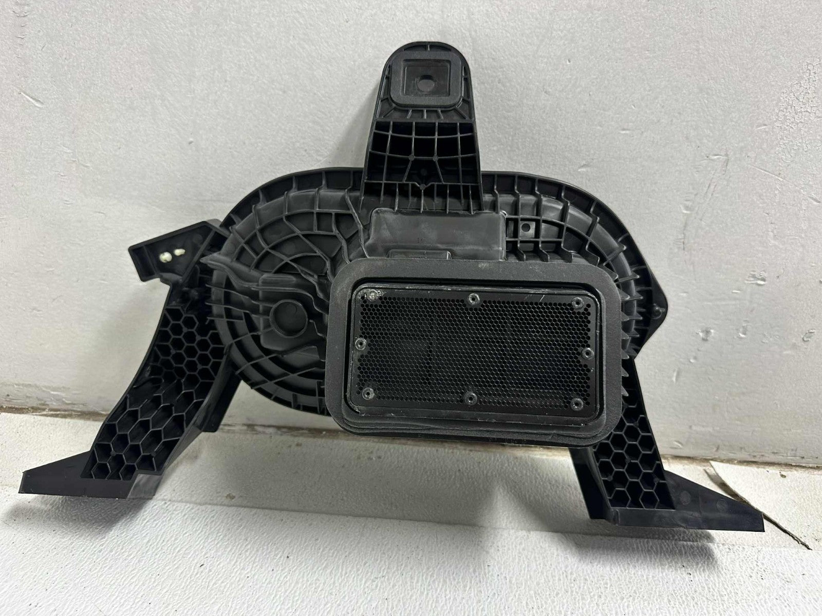 2021-2024 Ford F-250 F-350 Super Duty OEM B&O Subwoofer Speaker PC3T-19A067-AA