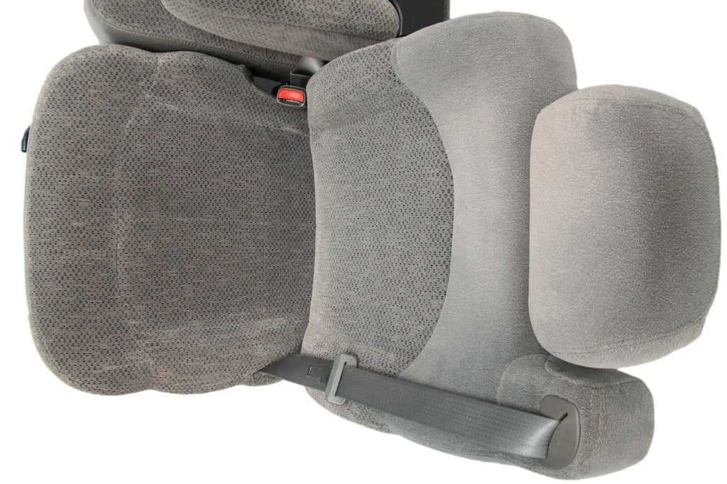 1999 - 2006 GM Sierra Silverado Front Seats, Manual Gray Cloth 40-20-40 w/ Entry