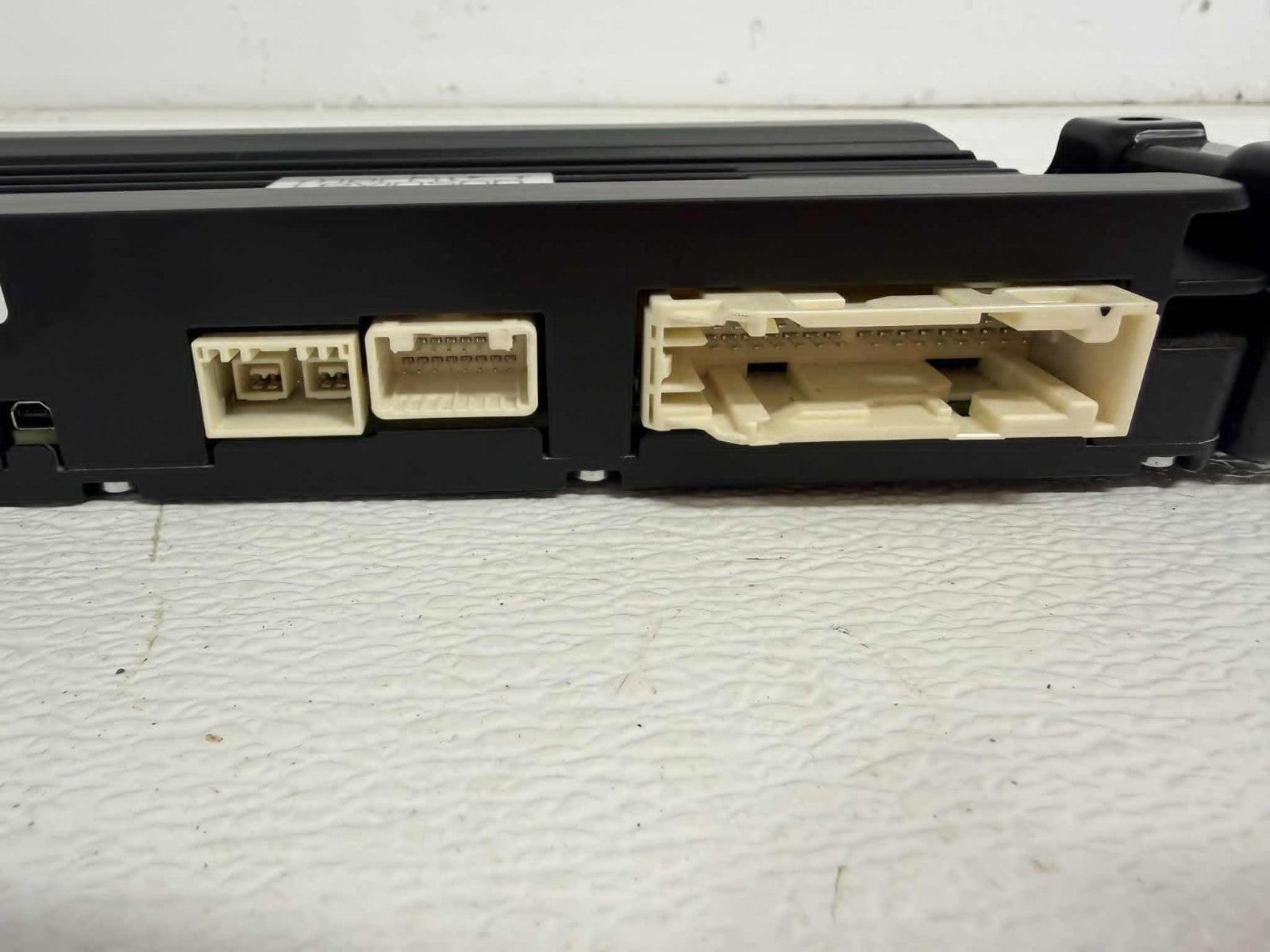 2022 - 2023 Lexus GX460 Mark Levinson Audio Amplifier Unit OEM 86280-0WK20