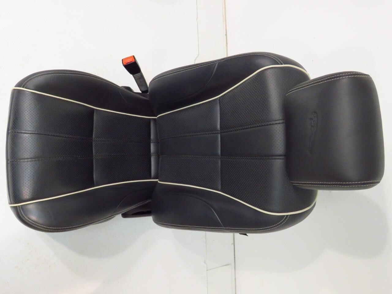 2010 - 2015 Jaguar XJ-L (X351) Black Leather Heated & Powered Front Seats