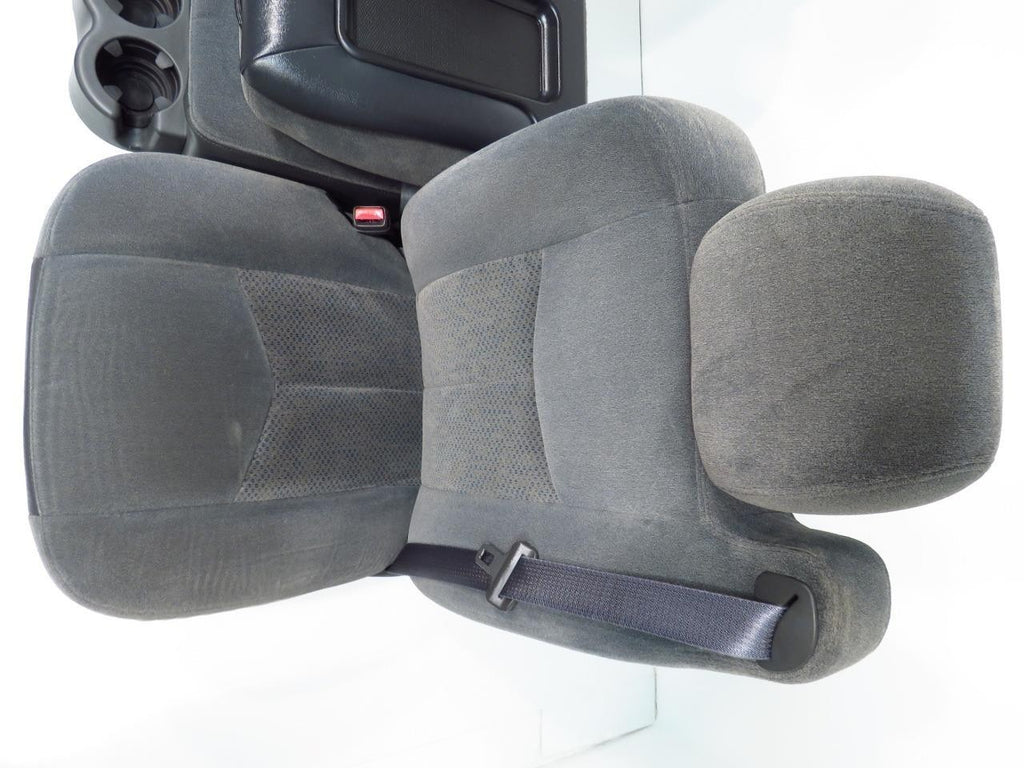 1999 - 2006 GM Sierra Silverado Front Seats Set, Manual Dark Gray Cloth 40-20-40