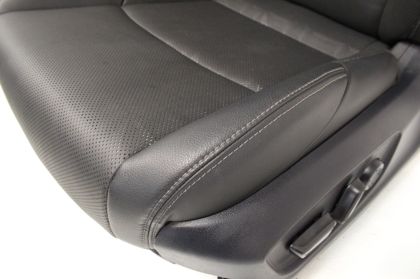 2024-2025 Toyota Tacoma TRD Double Cab Seats - Black SofTex Leather, Heated/Vent