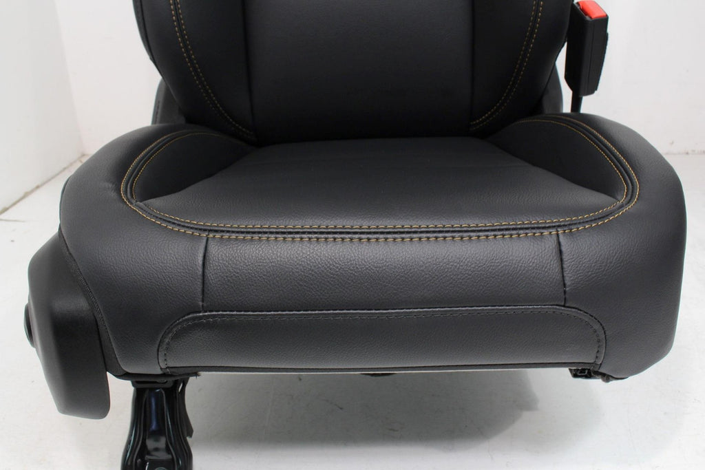 18-25 Jeep Wrangler JL Gladiator JT Heated Power Leather Seats Black NEW OEM