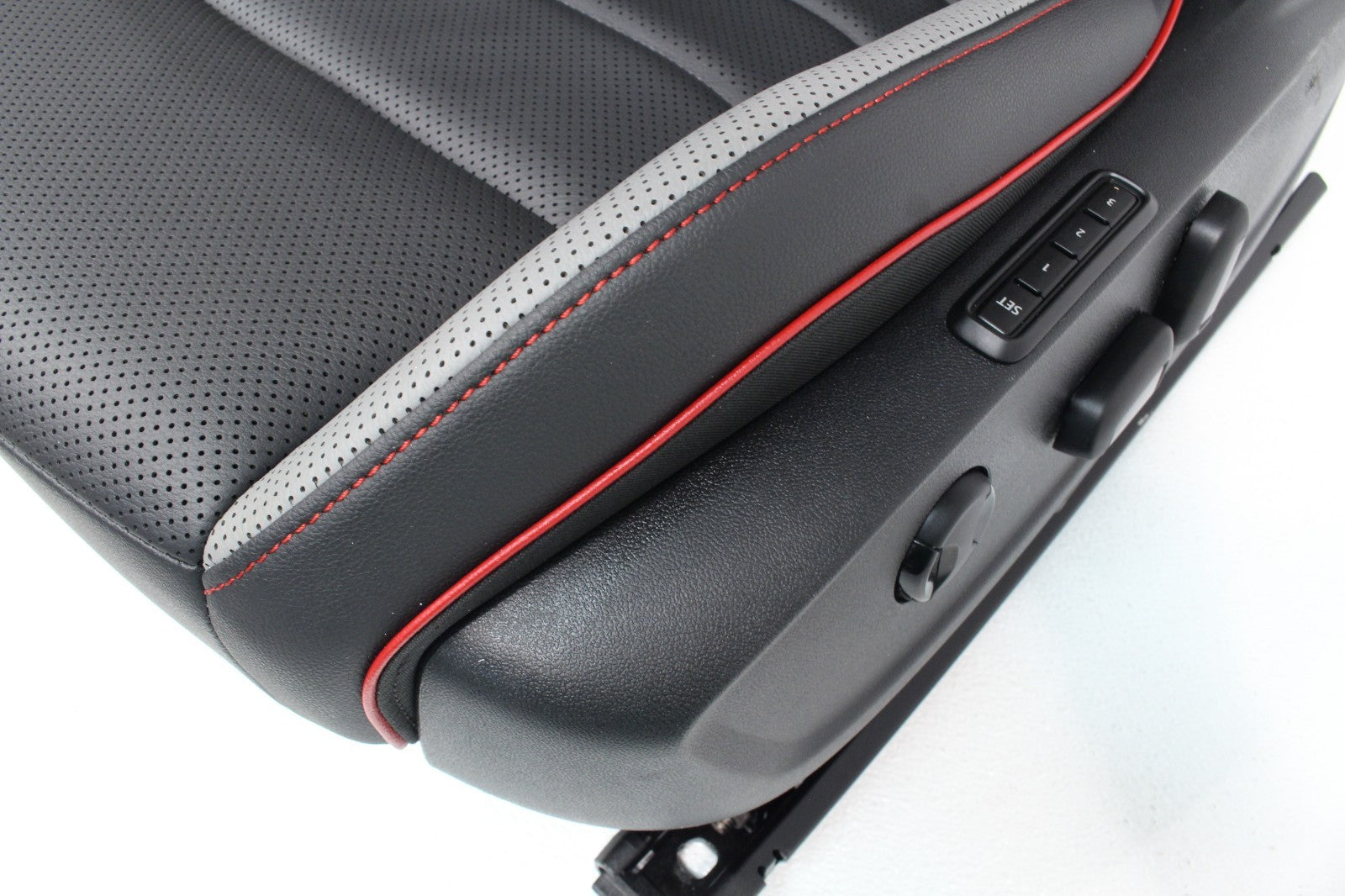 2022 - 2025 VW Golf GTI Mk 8.5 Seats Set Two-Tone Leather Black Gray Heat Cool