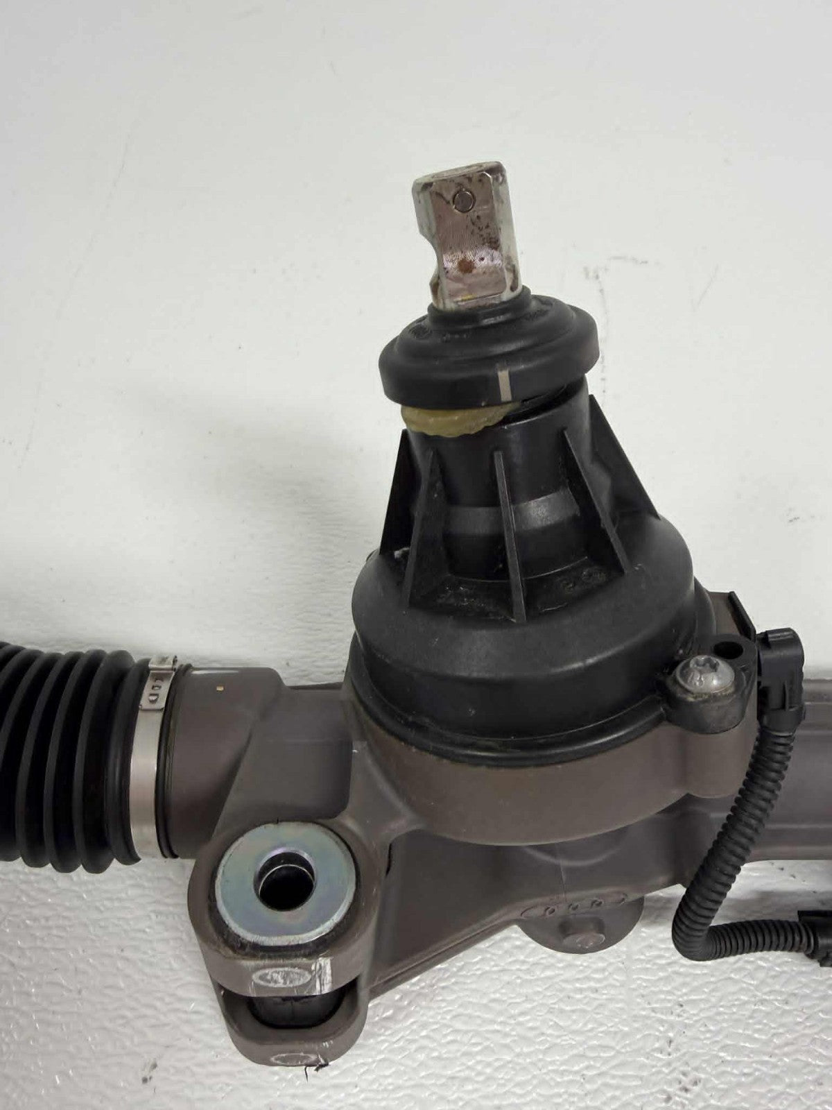 2015 - 2026 Macan Electric Steering Rack Assembly 95B-423-055-AH OEM Zero Miles