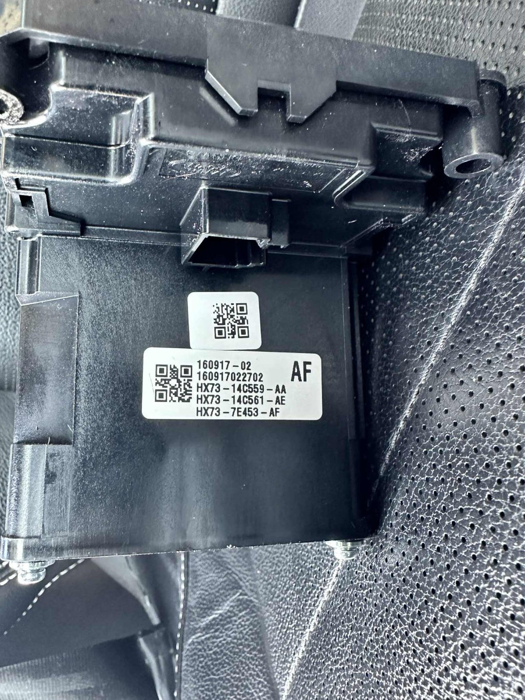 2017 - 2020 Jaguar F-Pace Retracting Shifter Assembly, Console Mount OEM