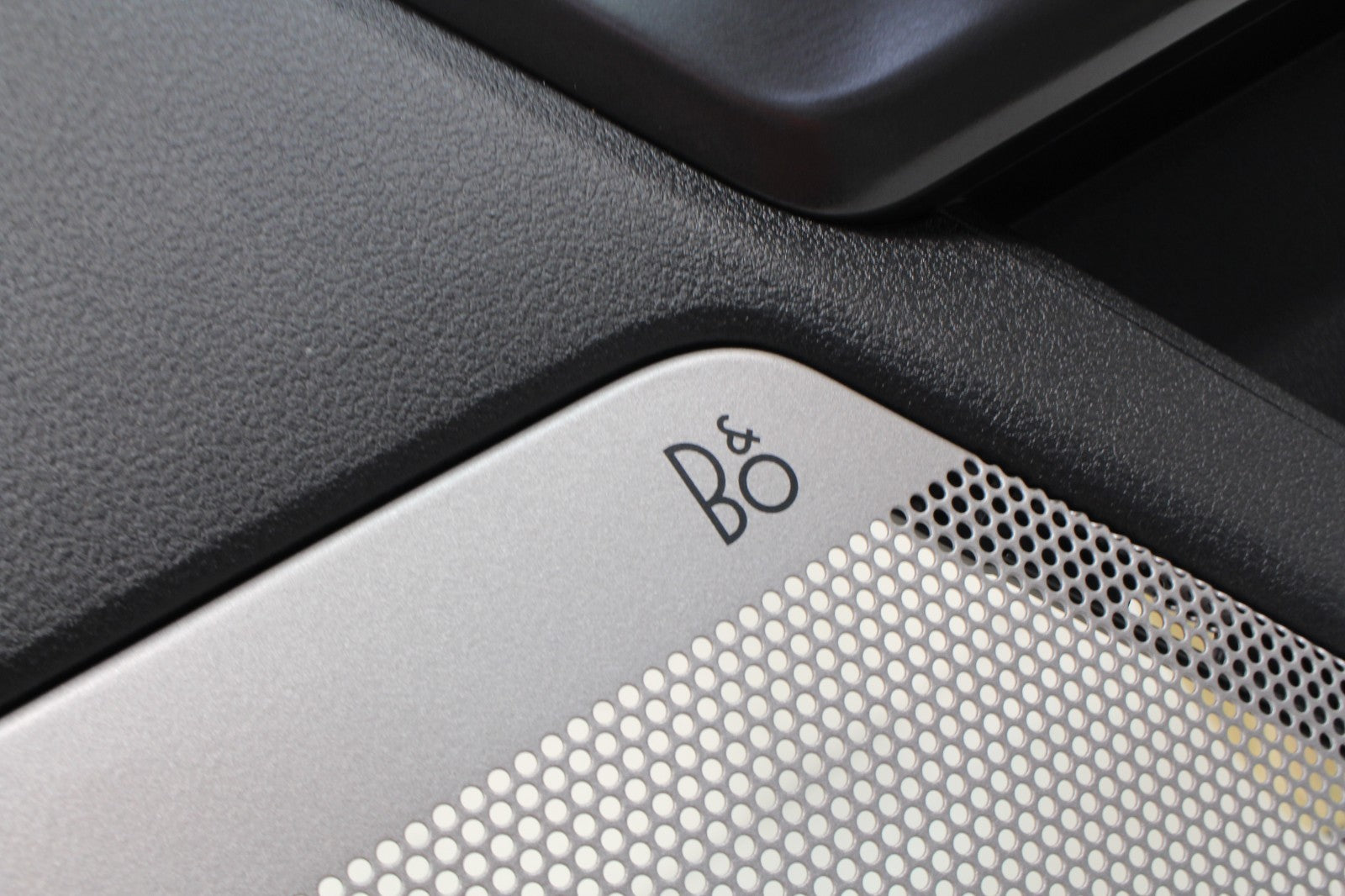 2021-2026 Ford F-150 Lariat Front Door Panel Pair, Black B&O Sound Ambient OEM