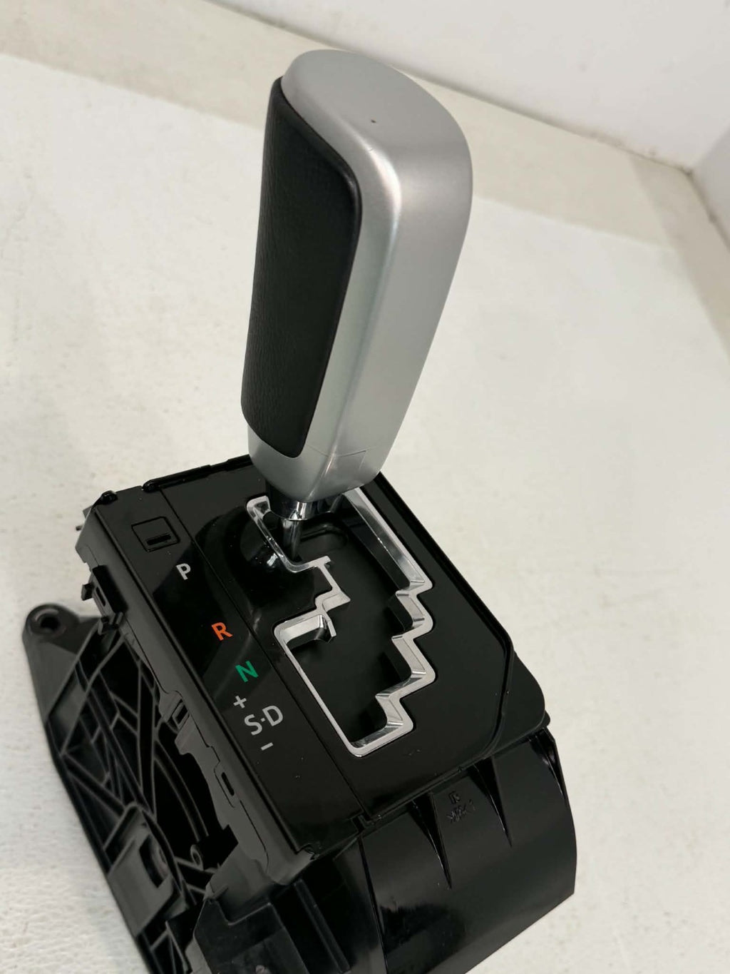 2016-2021 Toyota Tundra Floor Shifter Gear Selector with Shifter Knob Genuine OE