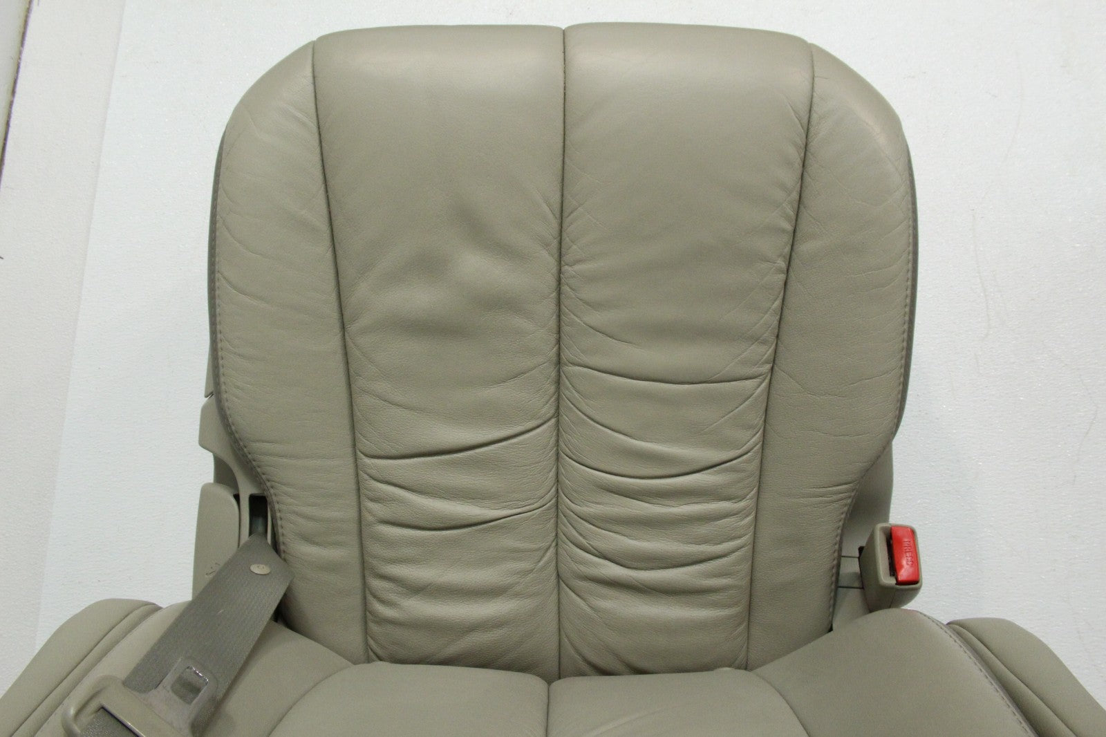 2011-2020 Toyota Sienna Second Row Recliner Seats, Bisque Beige Leather w/ Belts
