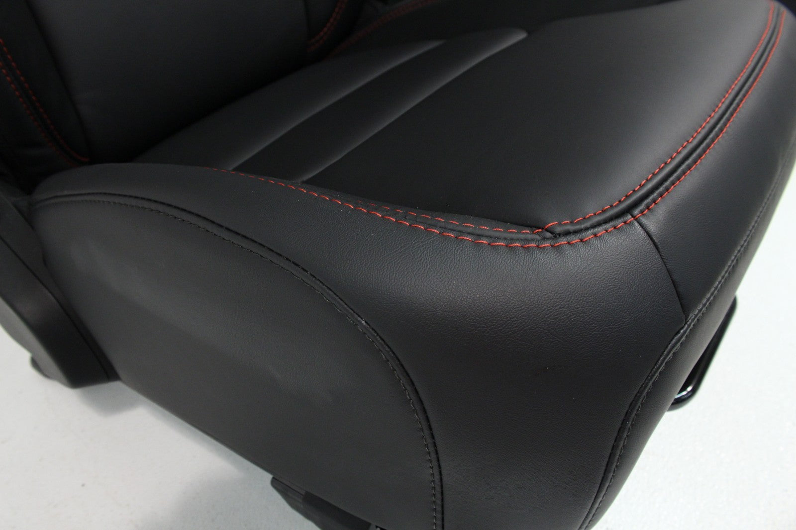 2018-2026 Jeep Wrangler 2dr JL Front & Rear Seats, Rubicon Heated Black Leather