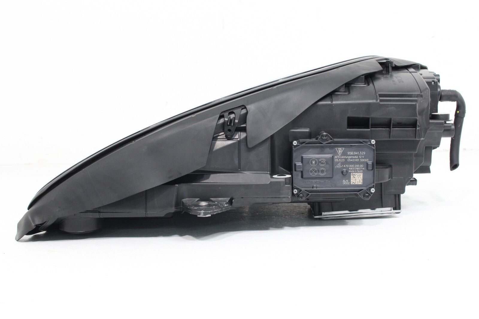 2022 - 2025 Porsche Macan PDLS LED Adaptive Headlight Passenger Side RH OEM MINT
