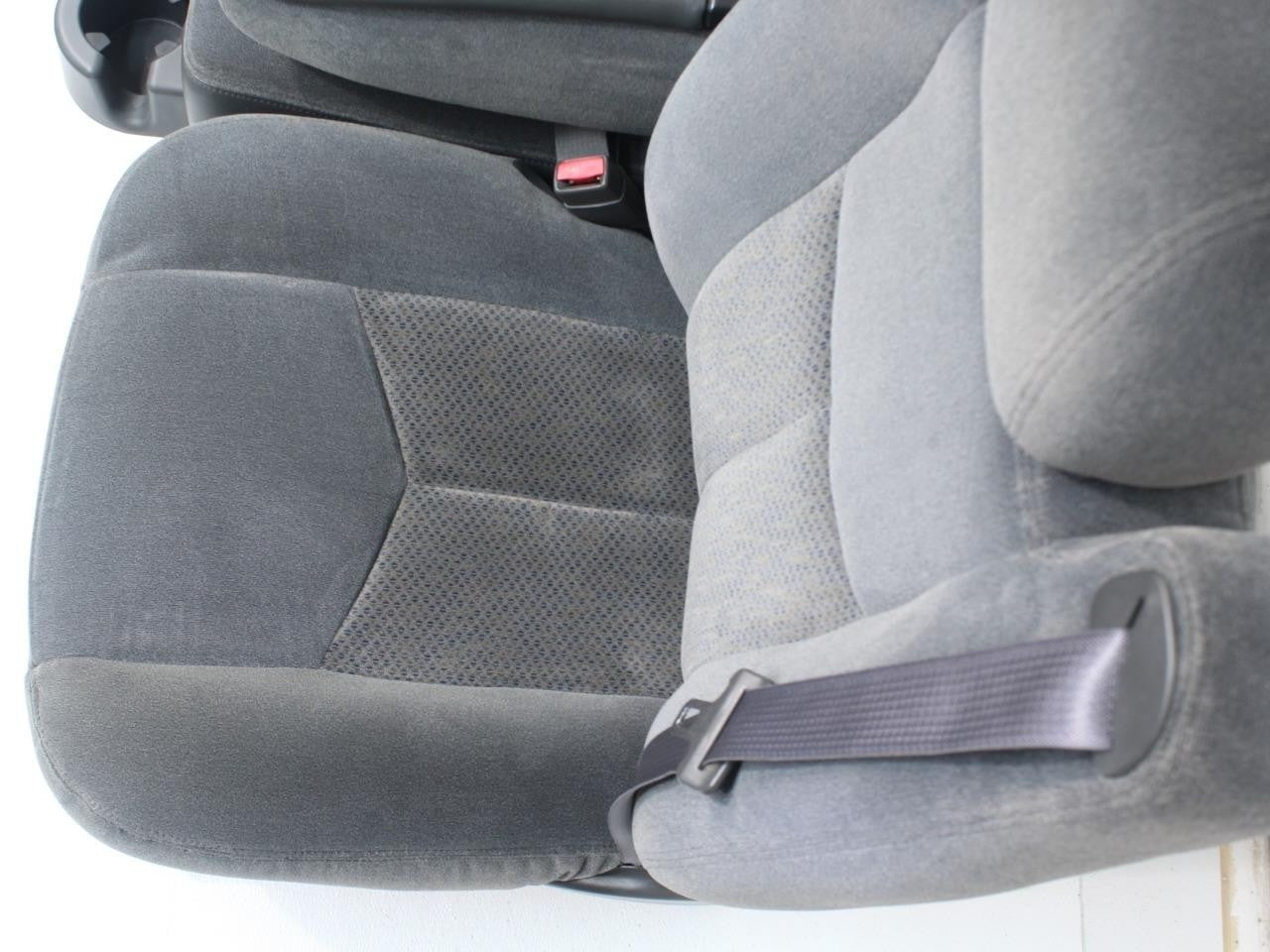1999-2006 Sierra Silverado Front Seats, Dark Gray Cloth Split Bench w Jump Seat