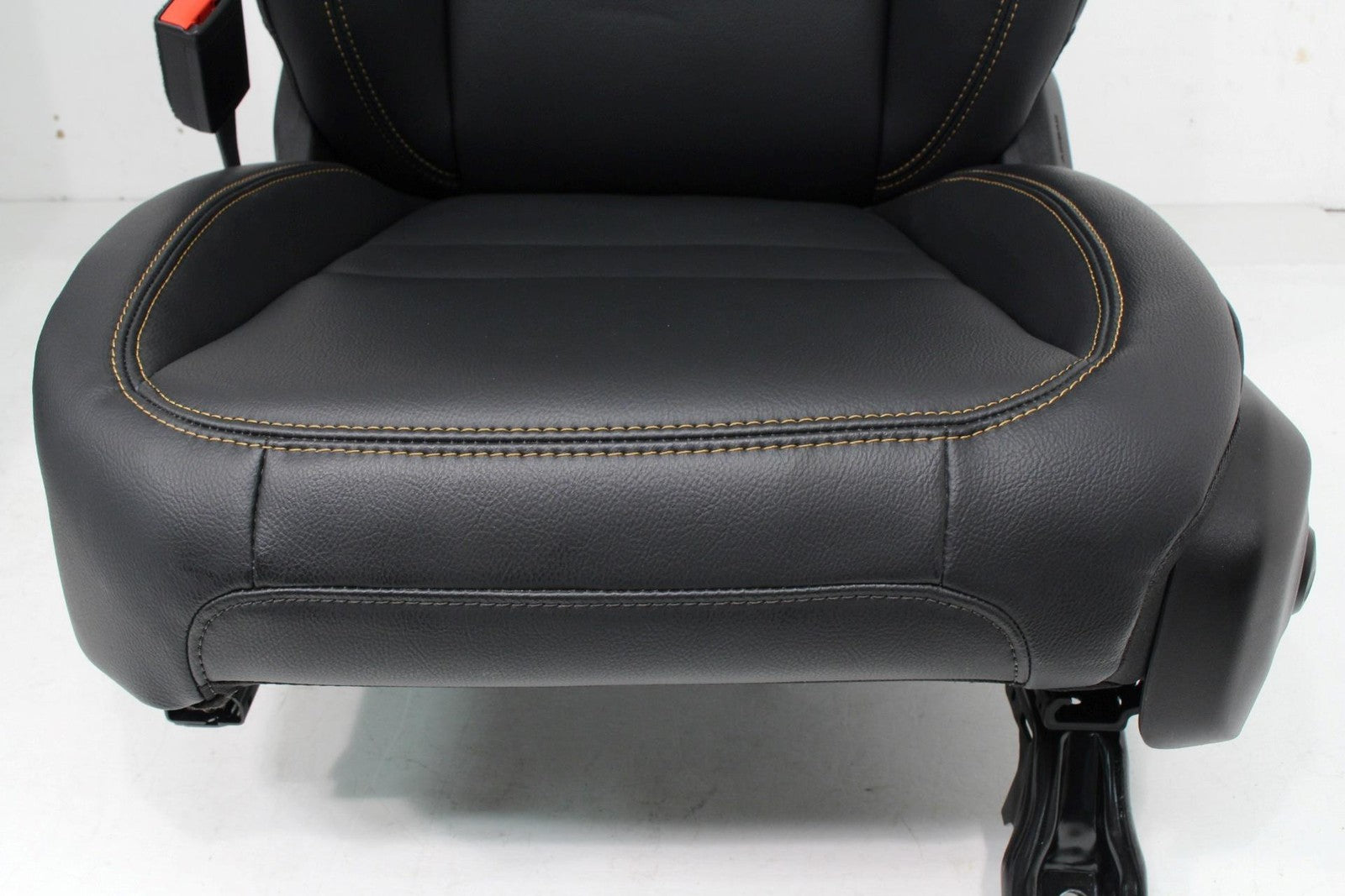 18-25 Jeep Wrangler JL Gladiator JT Heated Power Leather Seats Black NEW OEM