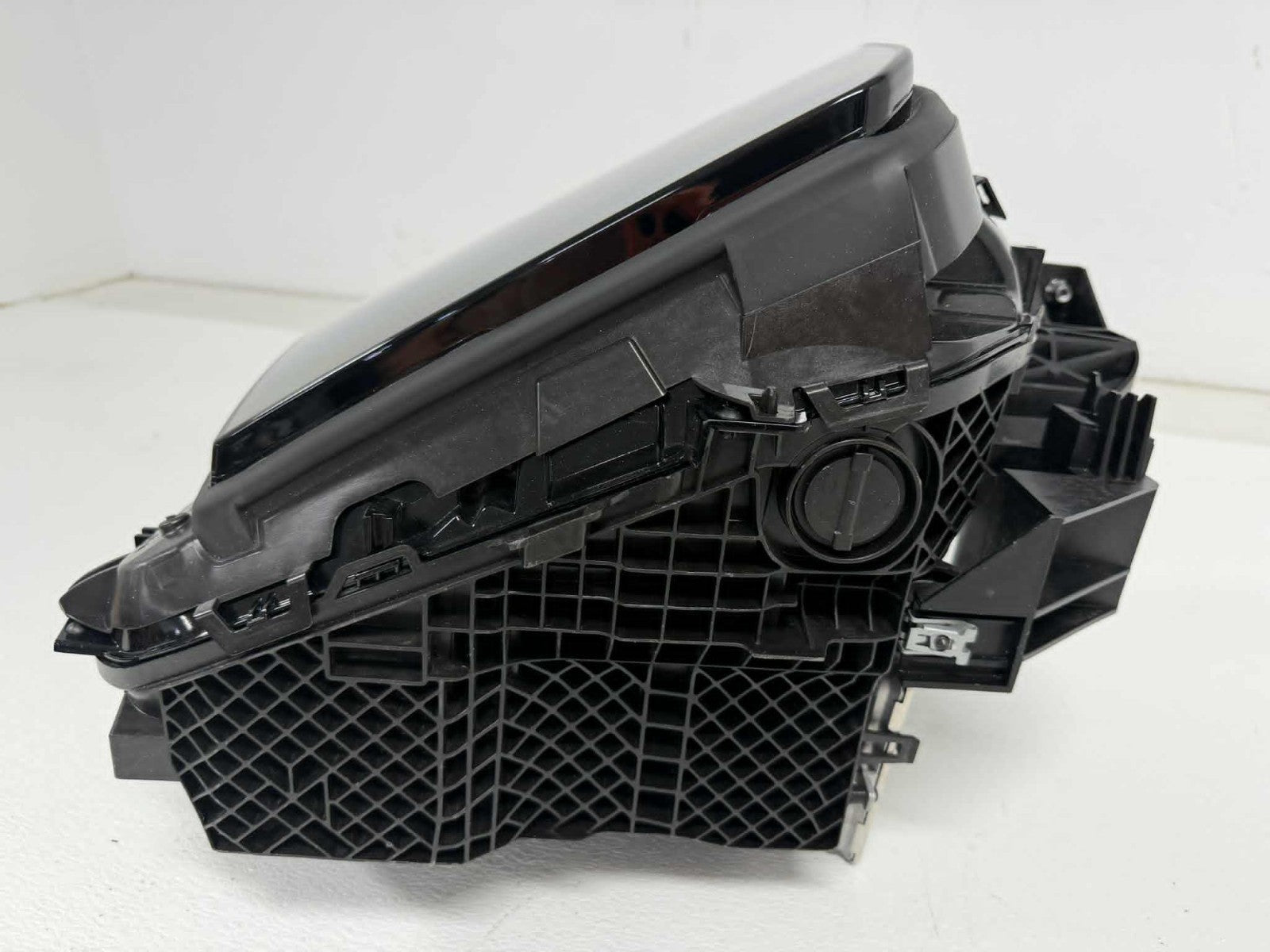 2024-2025 Porsche Macan EV Lower Headlamp Assembly, Standard LED 95C941114B