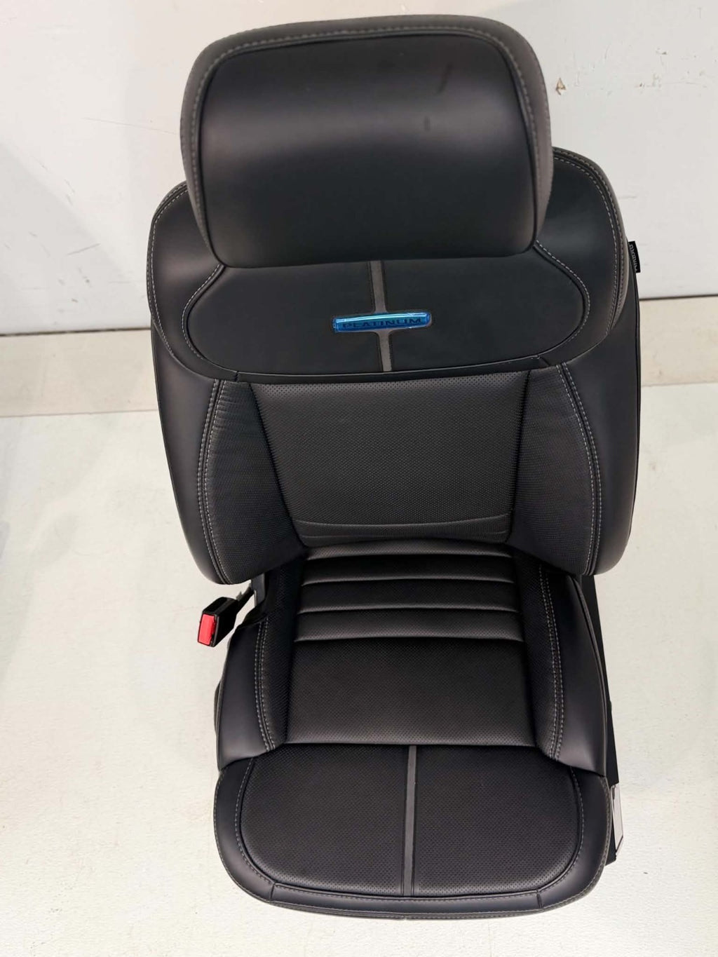 2021 - 2026 F-150 Super Duty Platinum Front Seats, Black Leather Gray Massaging