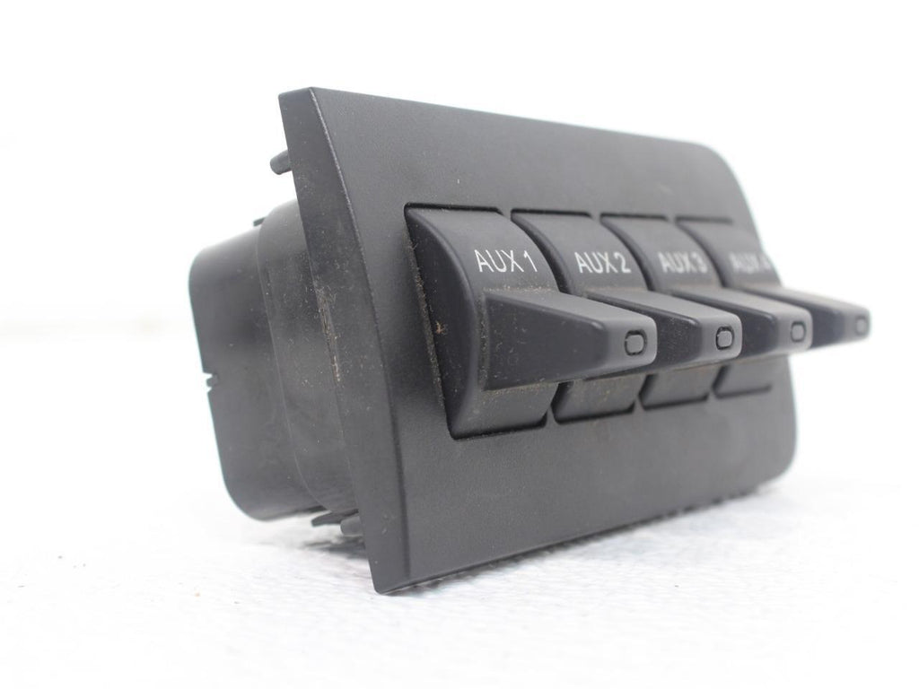 2011 - 2016 Ford F250 F350 Super Duty Auxiliary Upfitter Switch Panel OEM
