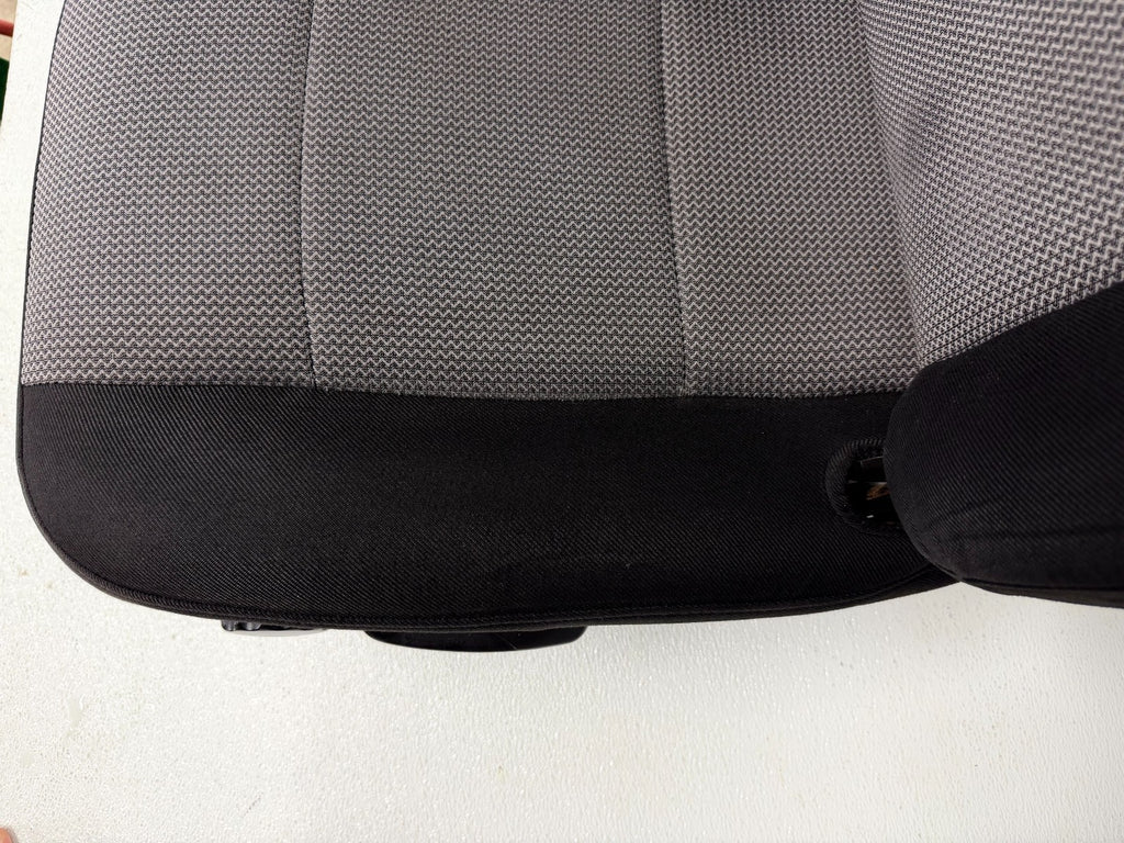 1998 - 2009 Ford Ranger Front Seats & Console, Black Gray Cloth , Extended Cab
