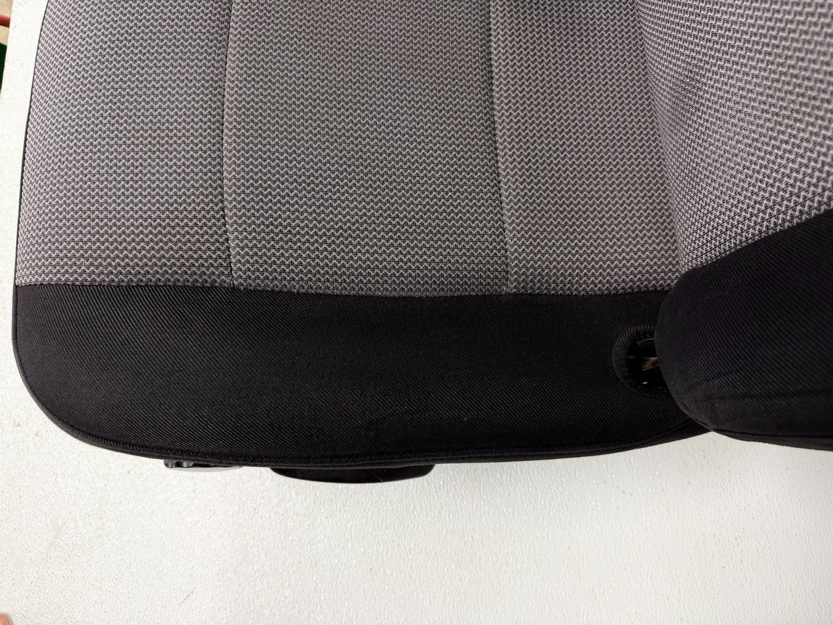 1998 - 2009 Ford Ranger Front Seats & Console, Black Gray Cloth , Extended Cab